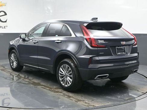 Used 2025 Cadillac XT4 Premium Luxury image 36