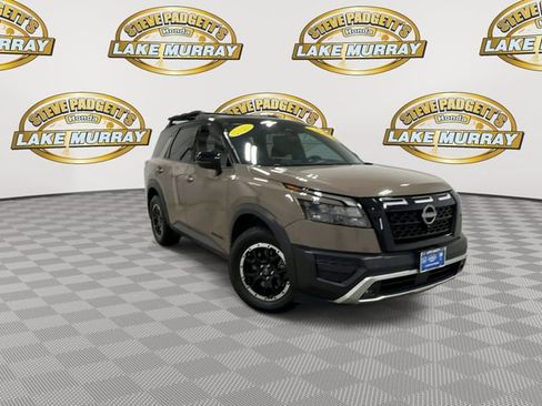Used 2023 Nissan Pathfinder Rock Creek AWD/4WD image 5
