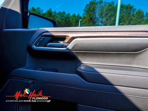 Used 2023 Chevrolet Silverado 1500 LT Trail Boss w/ Protection Package image 17