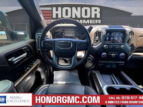 Used 2023 GMC Sierra 2500 Denali AWD/4WD image 9