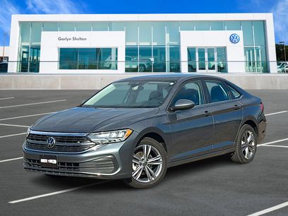 Used 2024 Volkswagen Jetta SE