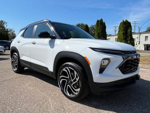 Used 2024 Chevrolet TrailBlazer RS w/ Convenience Package image 7