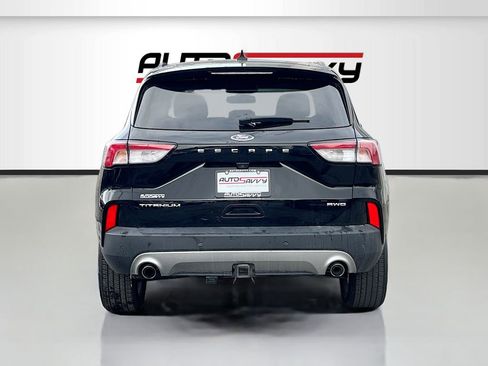 Used 2022 Ford Escape Titanium w/ Titanium Elite Package AWD/4WD image 6