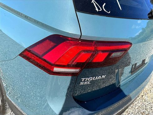 Used 2021 Volkswagen Tiguan SEL image 28