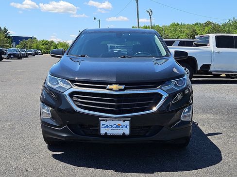 Used 2019 Chevrolet Equinox LT FWD image 2