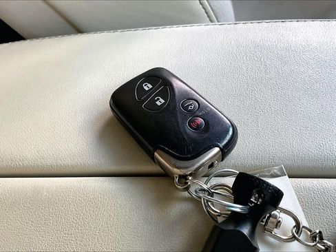 Used 2018 Lexus GX 460 Premium image 15