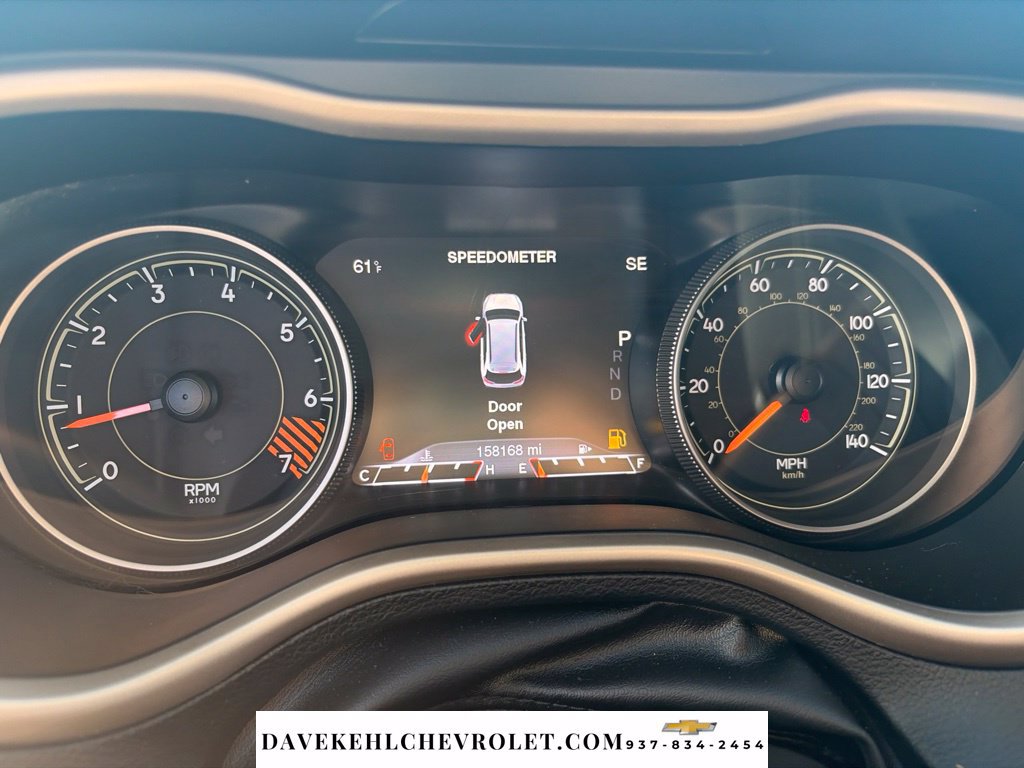 Used 2015 Jeep Cherokee Limited w/ Luxury Group AWD/4WD image 37