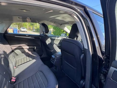 Used 2013 Ford Fusion SE image 14