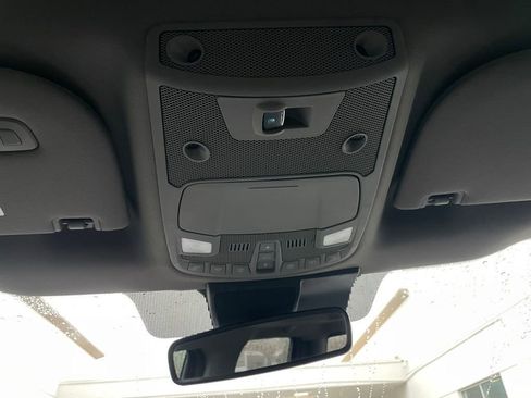 Used 2019 Ford F150 Lariat w/ Equipment Group 502A Luxury image 16