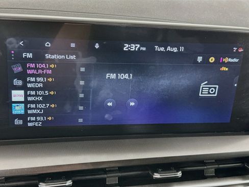 Used 2025 Kia Telluride S FWD image 21