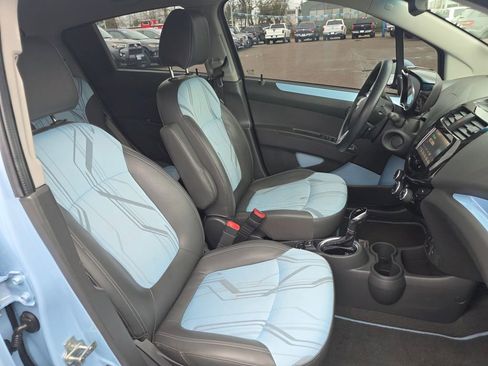 Used 2015 Chevrolet Spark LT image 23