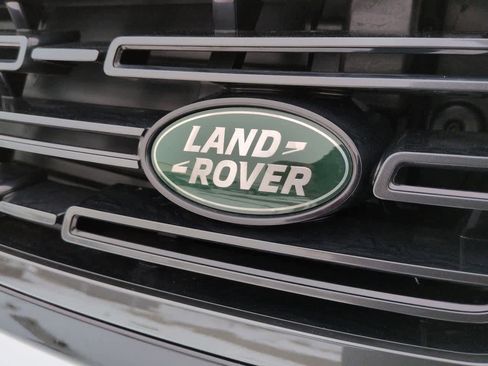 New 2026 Land Rover Range Rover Long Wheelbase SE image 11