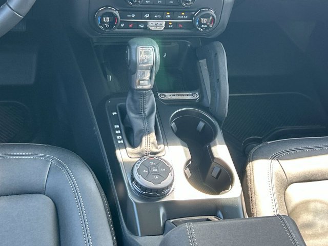 New 2026 Ford Bronco Badlands AWD/4WD image 17