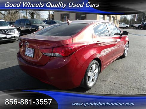 Used 2013 Hyundai Elantra GLS w/ Preferred Pkg image 5