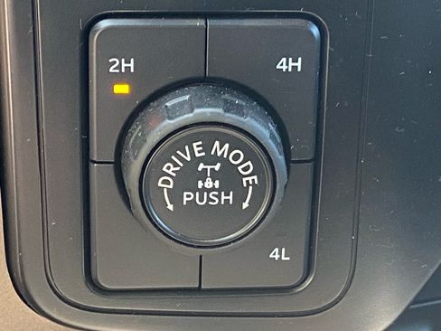 Used 2024 Ford F150 STX w/ Equipment Group 201A FX4 AWD/4WD image 16