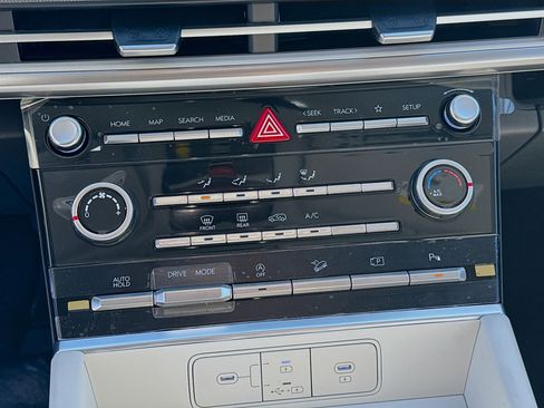 New 2026 Hyundai Santa Fe SE image 12