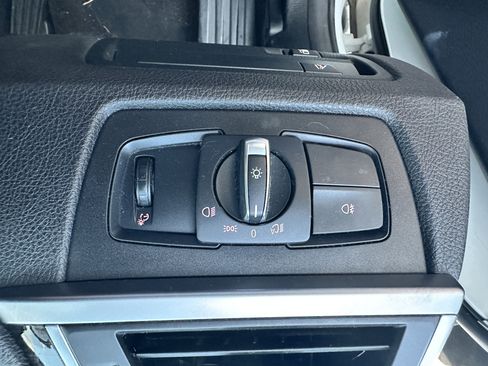 Used 2018 BMW 330e 330E IPERFORMANCE SEDAN 4D image 16