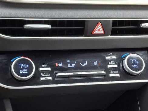 Used 2022 Hyundai Sonata SEL w/ Convenience Package FWD image 17
