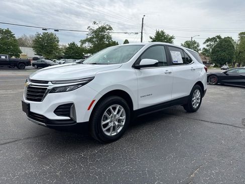 Used 2023 Chevrolet Equinox LT AWD/4WD image 3