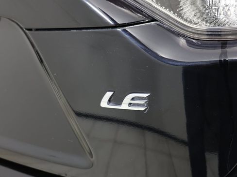 Used 2023 Toyota Corolla LE image 13