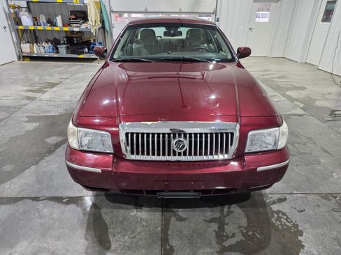 Used 2007 Mercury Grand Marquis LS image 3