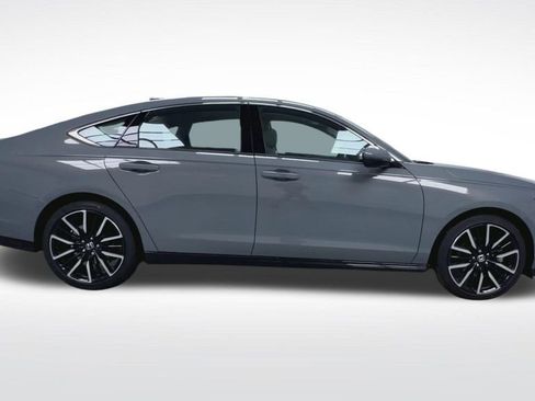 New 2026 Honda Accord Touring image 9
