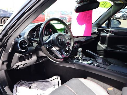 Used 2018 MAZDA MX-5 Miata RF Grand Touring RWD image 13