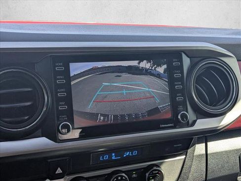 Used 2022 Toyota Tacoma SR5 RWD image 19