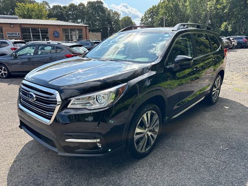 Used 2022 Subaru Ascent Limited image 3