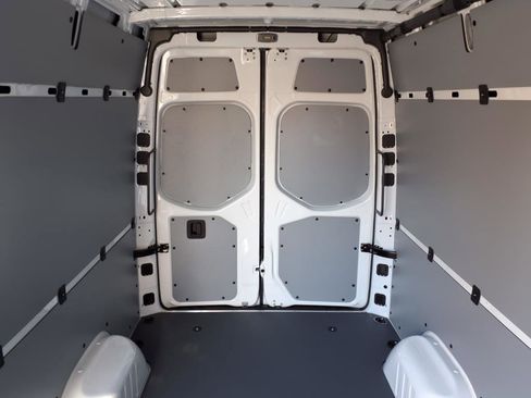 Certified 2025 Mercedes-Benz Sprinter 2500 image 21