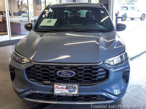 Certified 2024 Ford Escape ST-Line w/ Tech Pack #1 FWD image 6