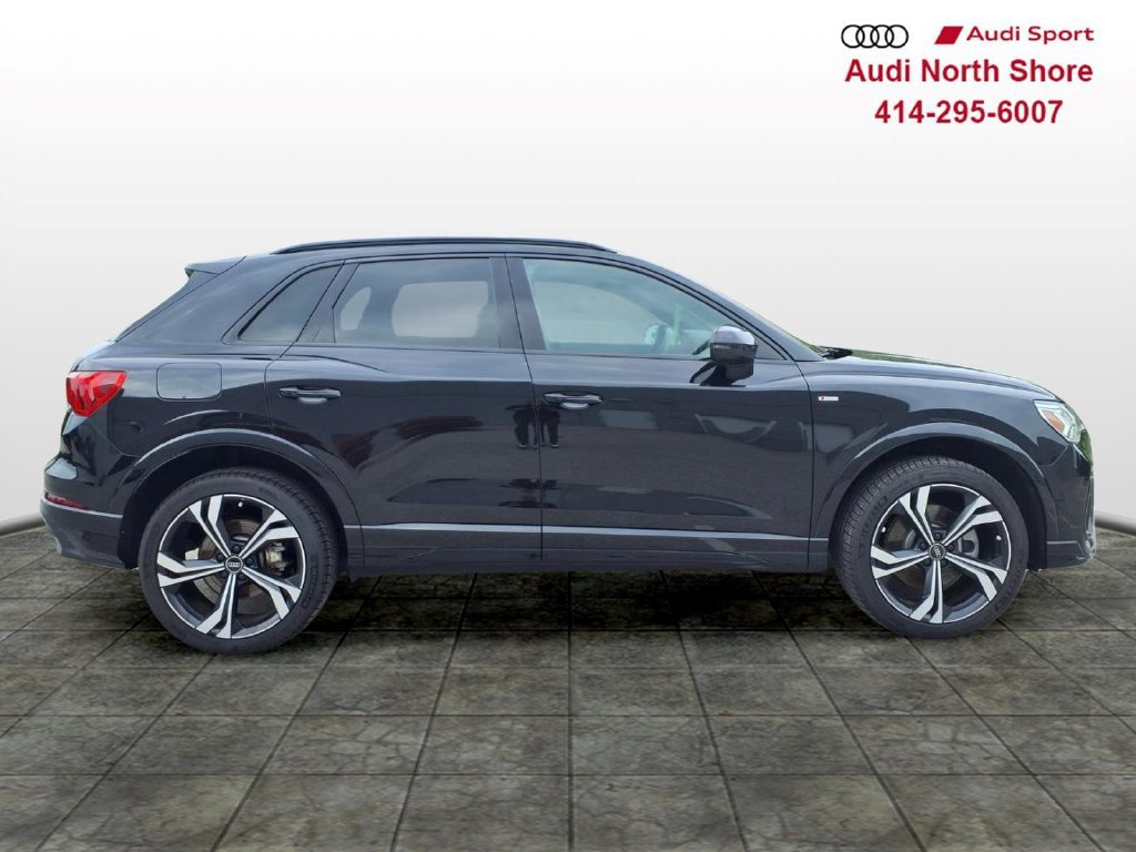 Used 2023 Audi Q3 2.0T Premium Plus w/ Premium Plus Package AWD/4WD image 3