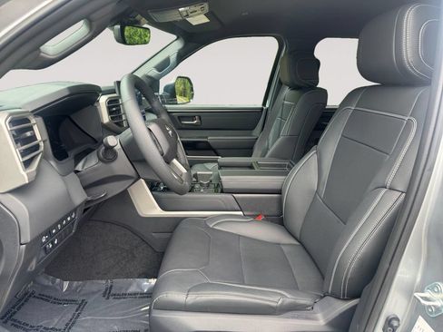 Used 2026 Toyota Tundra Limited AWD/4WD image 9
