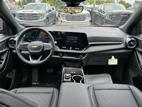 New 2026 Chevrolet Equinox LT w/ Convenience Package II FWD image 20