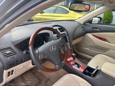 Used 2011 Lexus ES 350 image 18
