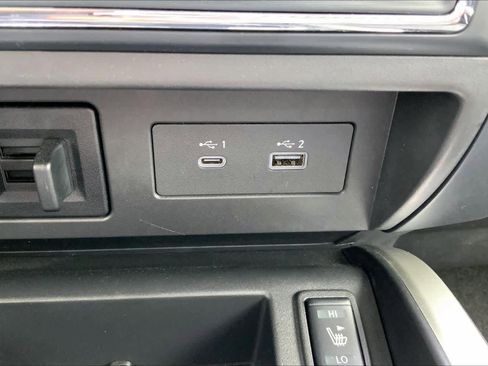 Used 2023 Nissan Titan SV w/ SV Convenience Package AWD/4WD image 31