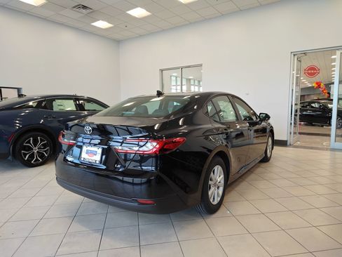 New 2026 Toyota Camry LE image 2