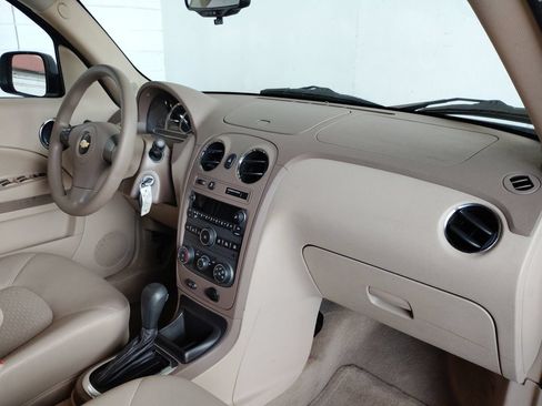 Used 2009 Chevrolet HHR LS FWD image 13