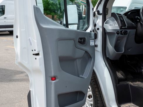 Used 2017 Ford Transit 350 XL RWD image 7