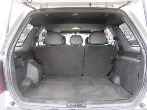 Used 2011 Ford Escape Limited w/ 302A Rapid Spec Order Code image 21