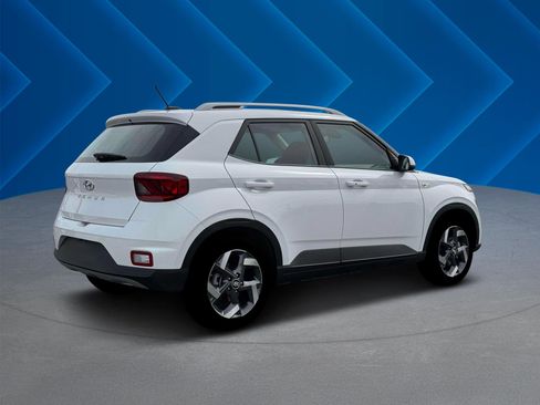 New 2026 Hyundai Venue SEL image 8