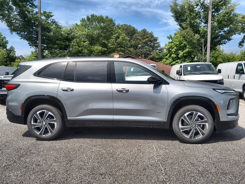 New 2026 Buick Enclave Sport Touring w/ Super Cruise Package FWD image 9