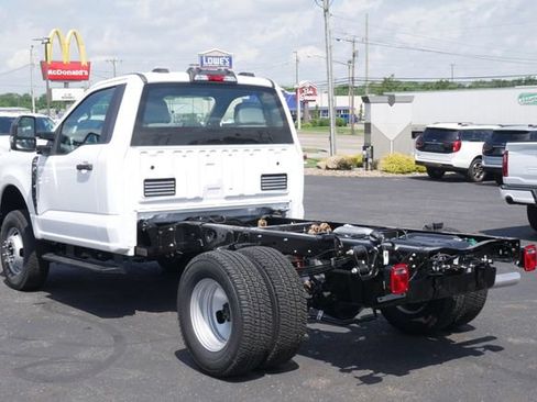 New 2026 Ford F350 XL w/ XL Chrome Package AWD/4WD image 6