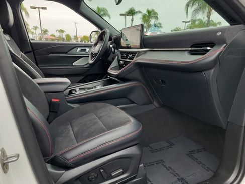 Used 2025 Ford Explorer ST w/ Sun And Sound Package RWD image 24