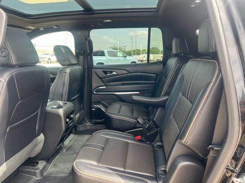 Certified 2026 Chevrolet Traverse High Country w/ LPO, Floor Liner Package AWD/4WD image 12
