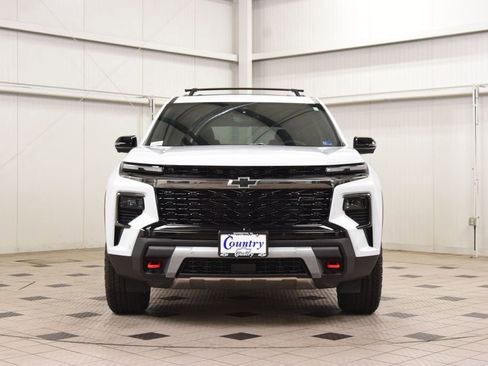 New 2026 Chevrolet Traverse Z71 w/ Enhanced Driving Package AWD/4WD image 2