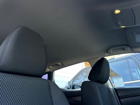 Used 2019 Nissan Rogue Sport S image 16