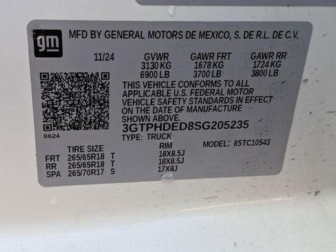 Used 2025 GMC Sierra 1500 SLT RWD image 44