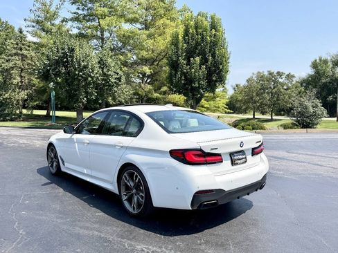 Used 2021 BMW M550i xDrive w/ Executive Package AWD/4WD image 3