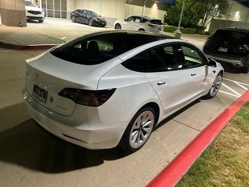 Used 2022 Tesla Model 3 Long Range AWD/4WD image 5